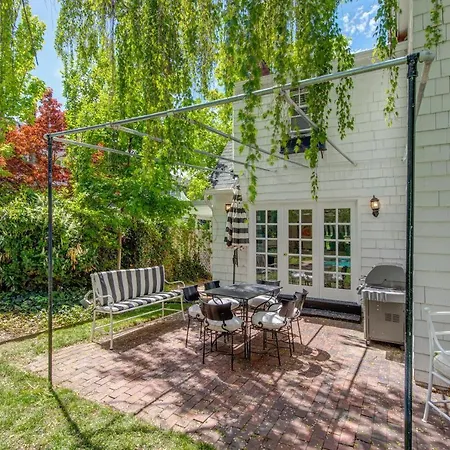 Villa Magic In Millcreek